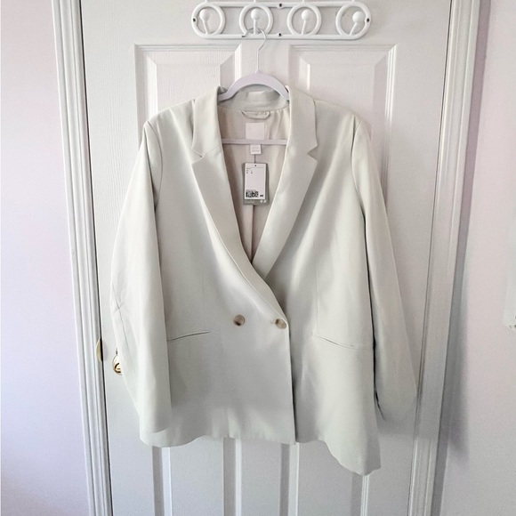 Jackets & Blazers - H&M Blazer, size large, never before worn (still has tags on)